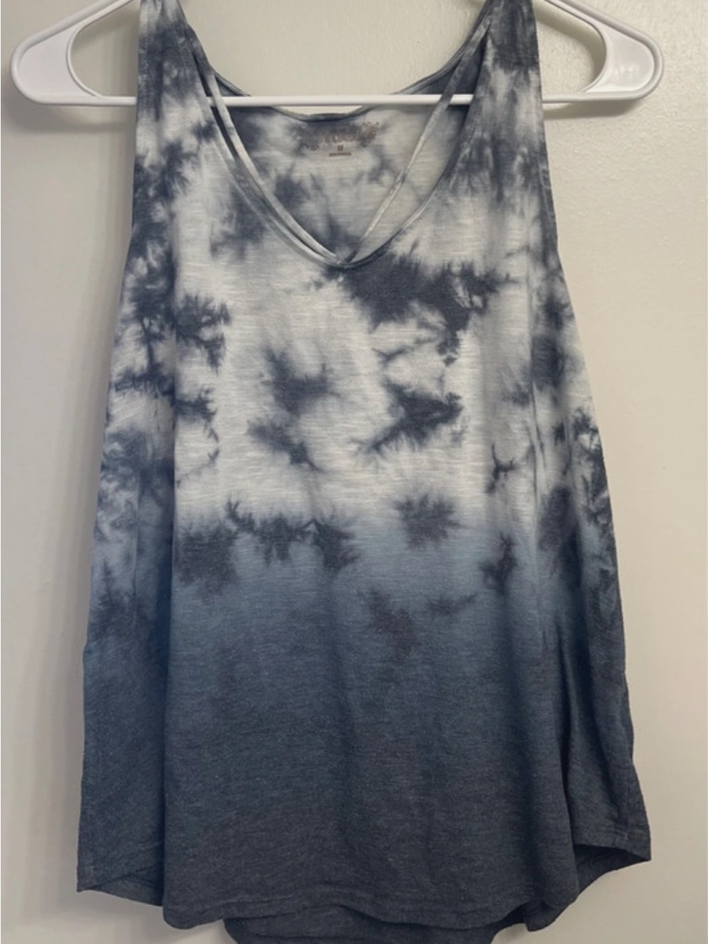 Mudd Blue and White Tie-Dye V-Neck Tank